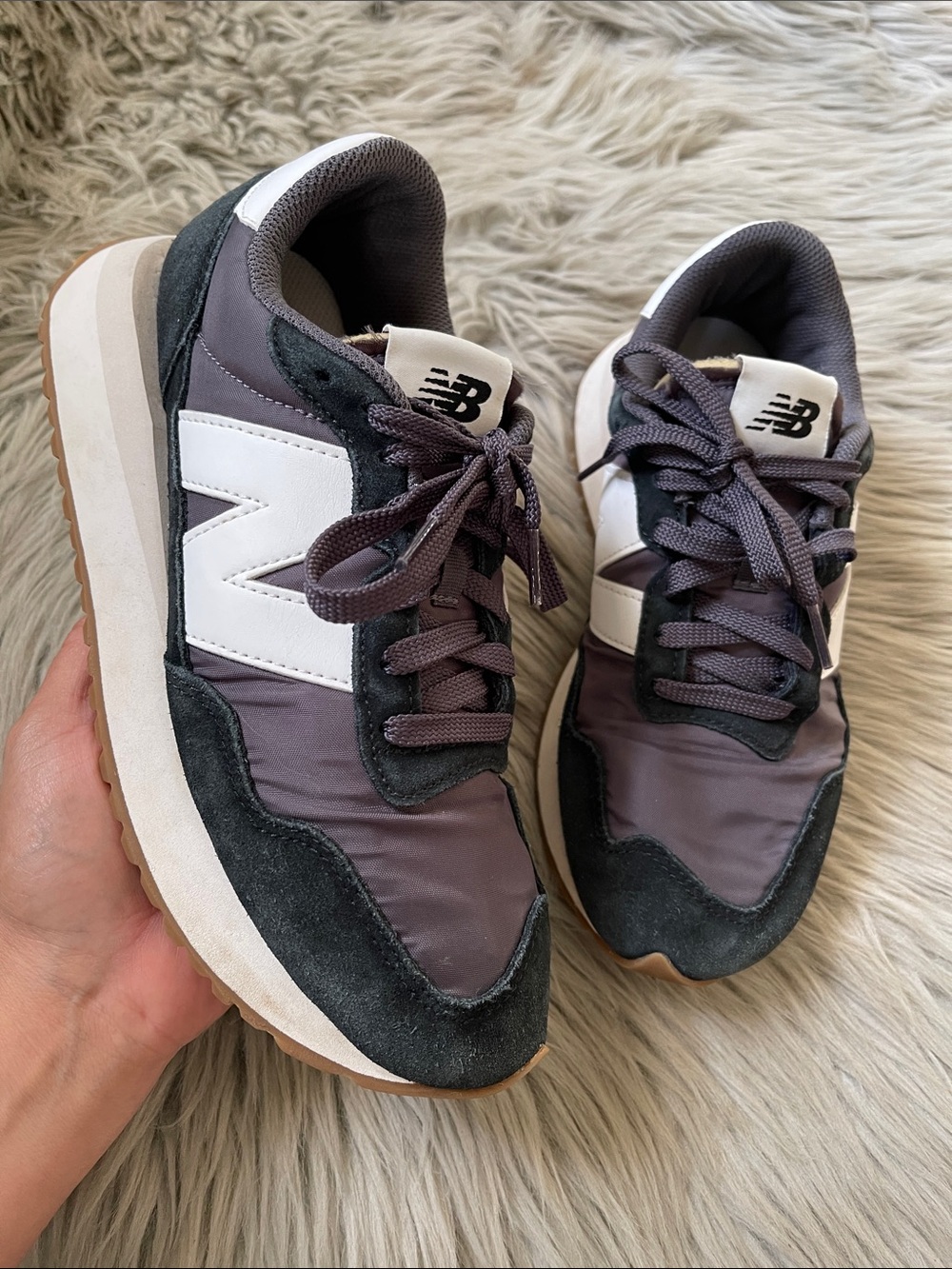 New Balance 237